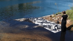 Filmstill performance "Réquiem em Turcquesa" (Bencatel), during the residency at Fundacao Obras, Évora Monte, Alentejo, Portugal , April 27th, 2025. Film and edit by  by Pedro Barral (PT)