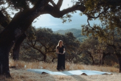 Filmstill performance "Resencio" during the residency at A.i.R. Arteventura, Corteconcepcion, Andalusia, Spain, June 2025. Film and edit by  Joaquin Leon (ES)